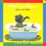 Petit Ours Brun dans son bain